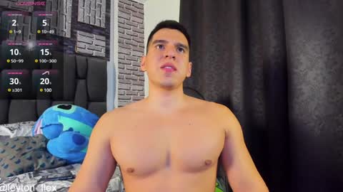 Snapshot of leyton_flexx chatting on 02.09.25 L E Y T O N online show from 02.09.25