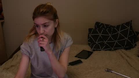 Snapshot of leyytori chatting on 03.27.26 Its me online show from 03.27.26