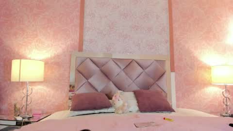 LEZY online show from 11.08.25