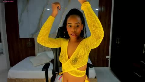 lia_16_ online show from 04.30.26