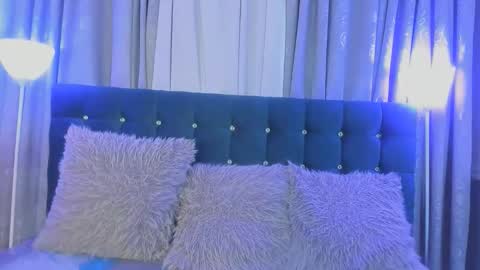lia__owen online show from 05.02.26