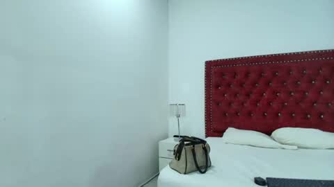 Lia  online show from 08.05.26