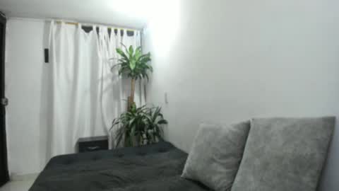 Lia y Felipe --  online show from 10.25.25