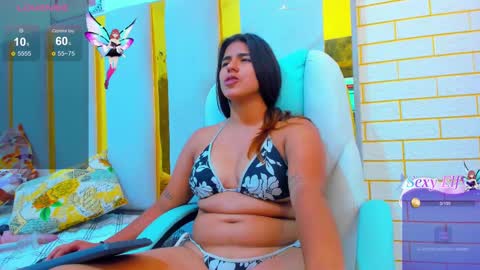 Snapshot of lia_ashley chatting on 03.05.25 Ashley online show from 03.05.25