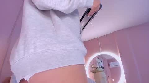Snapshot of lia_ass chatting on 02.23.25 Liss 3 online show from 02.23.25