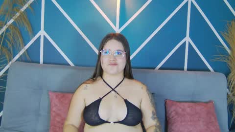 Snapshot of lia_avalon chatting on 05.25.26 Lia Avalon online show from 05.25.26