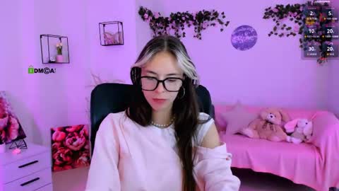 lia_dream_ online show from 07.20.26