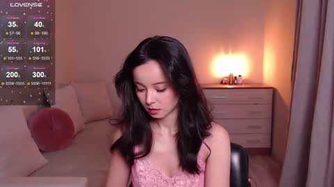 Snapshot of lia_hetty chatting on 01.07.25 L I A online show from 01.07.25