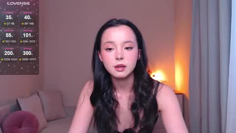 Snapshot of lia_hetty chatting on 03.12.25 L I A online show from 03.12.25