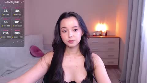 Snapshot of lia_hetty chatting on 09.12.25 L I A online show from 09.12.25