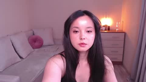 L I A online show from 05.07.26
