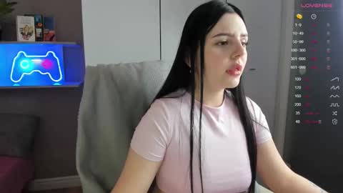 Lia online show from 11.18.25