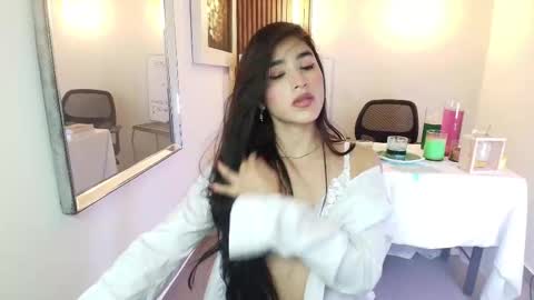 Snapshot of lia_mar_ chatting on 01.08.26 LIA online show from 01.08.26