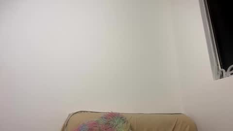 Little Queen Lia  online show from 05.13.26