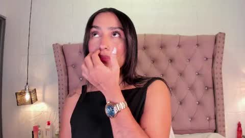 lia_sofiia online show from 06.17.26