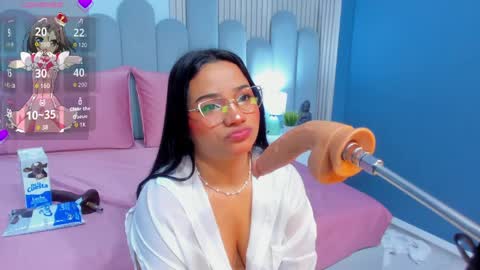 Snapshot of lia_sucker chatting on 04.05.26 Lia online show from 04.05.26