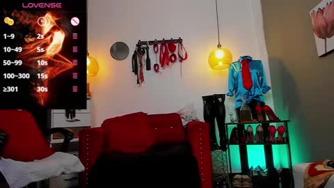 Snapshot of lia_taylorr1 chatting on 03.10.25 Lia Taylor online show from 03.10.25