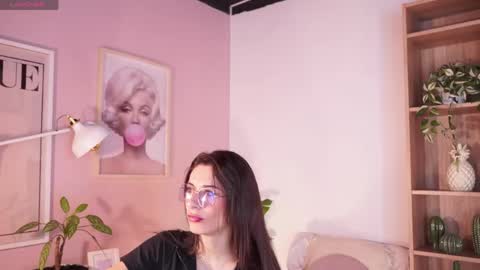 Lia  online show from 05.05.26