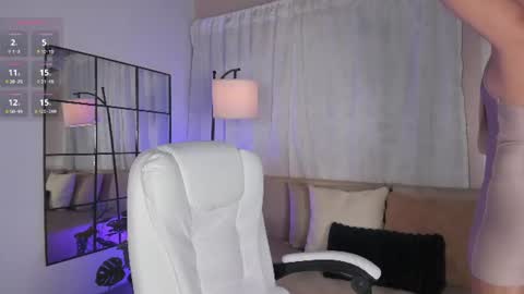 Snapshot of liaamoon_ chatting on 07.23.26 Lia online show from 07.23.26