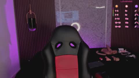 Snapshot of liah_cleir chatting on 09.29.25 Liah online show from 09.29.25