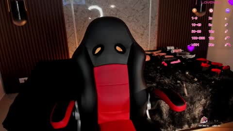 Snapshot of liah_cleir chatting on 10.16.25 Liah online show from 10.16.25