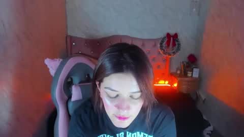  Lia  online show from 12.31.24