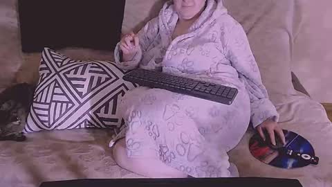 Snapshot of liahsofty chatting on 01.14.26 miss Lia colection for travel online show from 01.14.26