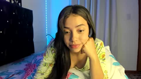 Lia Kent online show from 12.15.24