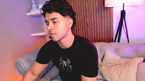 Liam Collins online show from 11.24.25