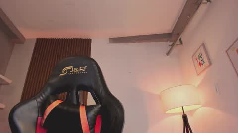 Liam Collins online show from 02.08.26