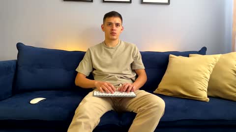 Liam online show from 01.10.25