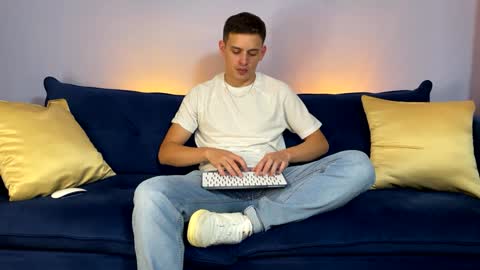 Liam online show from 01.19.25