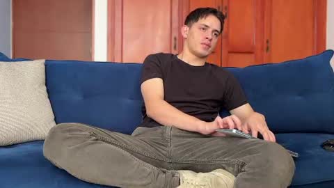 Snapshot of liam_enzho chatting on 07.25.26 Liam online show from 07.25.26