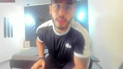 LIAM KLEIN online show from 11.15.25