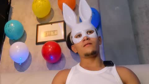 liam_knight online show from 11.19.25