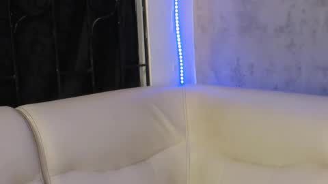 liam_knight online show from 11.28.25