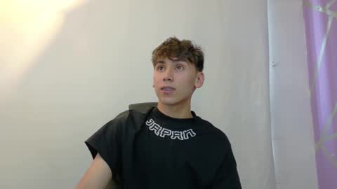 Snapshot of liam_noxx chatting on 01.08.26 Liam Noxx online show from 01.08.26