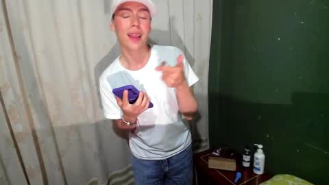 liam_oasiss online show from 02.08.25