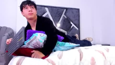 Snapshot of liam_saint chatting on 01.18.26 Call me Lian online show from 01.18.26