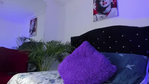 Call me Lian online show from 04.27.26
