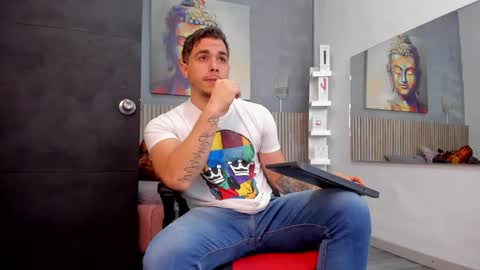 Snapshot of liam_walk chatting on 01.06.25 Liam online show from 01.06.25