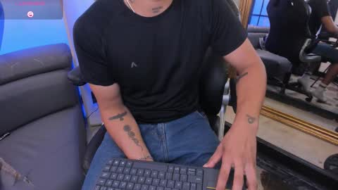 LiamDeep online show from 12.16.25