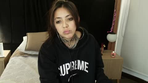 L I A M O N R O E online show from 04.24.26