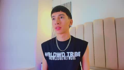 lian_cameron online show from 04.23.26