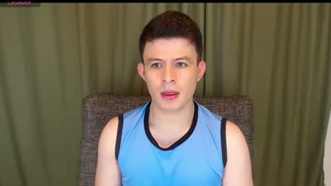 Snapshot of lian_eathan chatting on 11.10.25 lian_eathan online show from 11.10.25