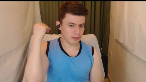 Snapshot of lian_eathan chatting on 11.27.25 lian_eathan online show from 11.27.25