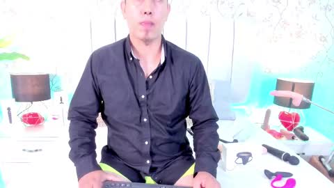 Snapshot of liana_asaff chatting on 02.14.25 Mistress Liana - Sir Asaf online show from 02.14.25