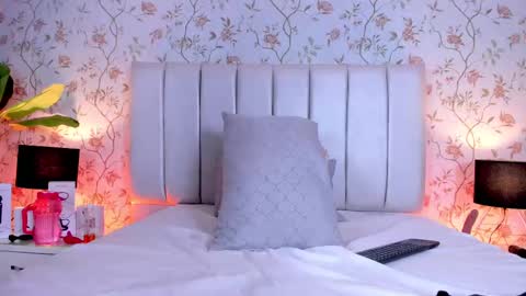 Snapshot of liana_asaff chatting on 02.19.25 Mistress Liana - Sir Asaf online show from 02.19.25