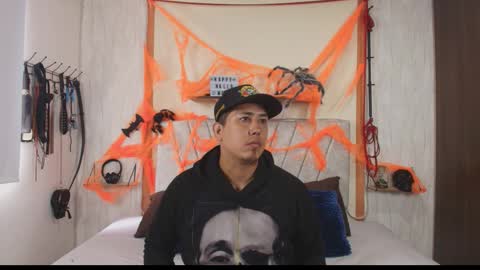 Snapshot of liana_asaff chatting on 10.13.25 Mistress Liana - Sir Asaf online show from 10.13.25