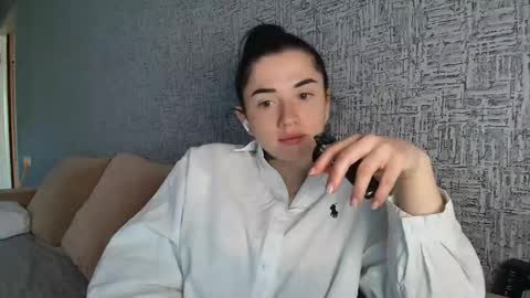 liana_diva online show from 04.30.26